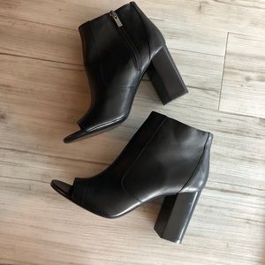 Vince Fionne Boots